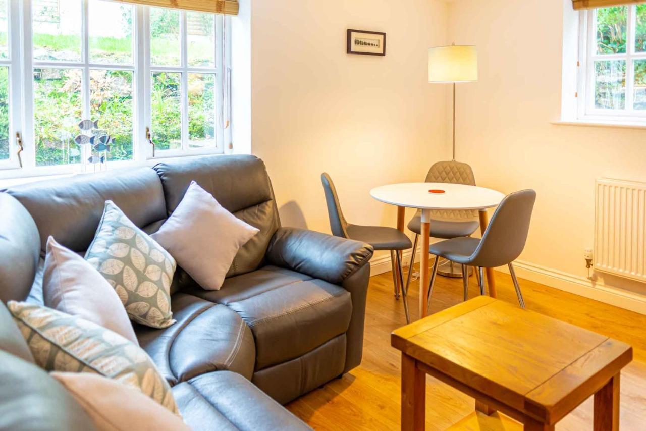 Falmouth Bay Holiday Apartments ภายนอก รูปภาพ