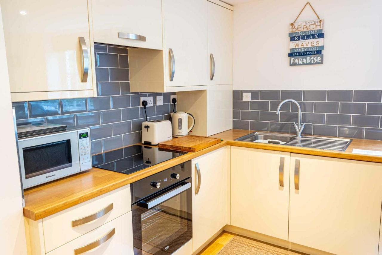 Falmouth Bay Holiday Apartments ภายนอก รูปภาพ