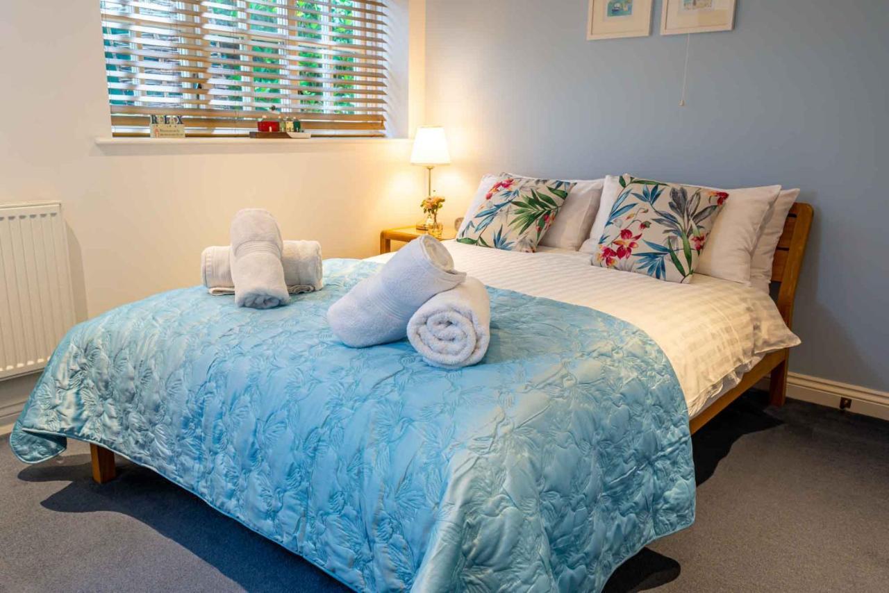 Falmouth Bay Holiday Apartments ภายนอก รูปภาพ