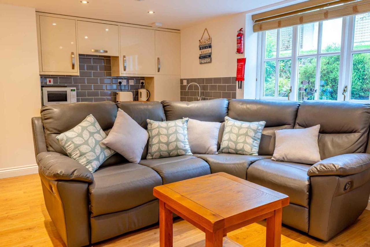 Falmouth Bay Holiday Apartments ภายนอก รูปภาพ