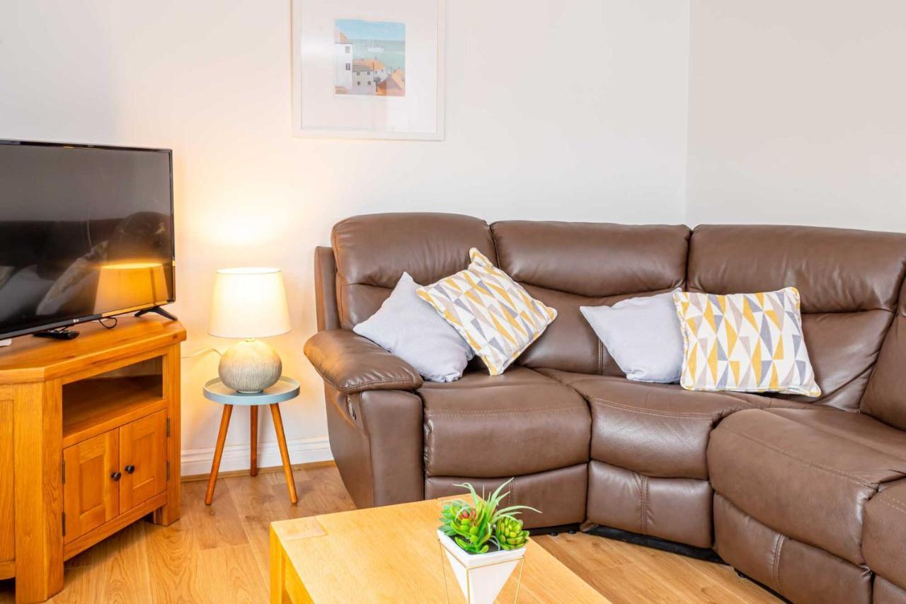 Falmouth Bay Holiday Apartments ภายนอก รูปภาพ