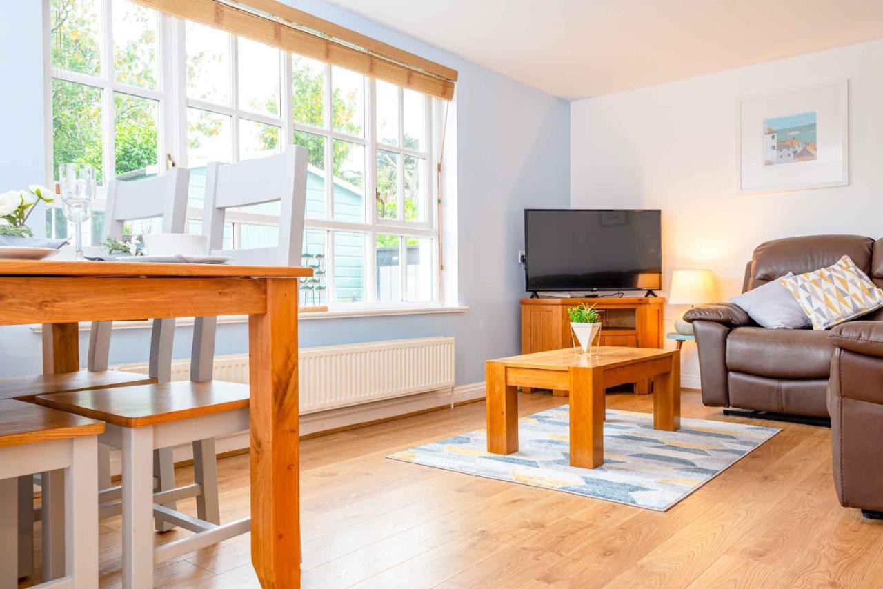 Falmouth Bay Holiday Apartments ภายนอก รูปภาพ