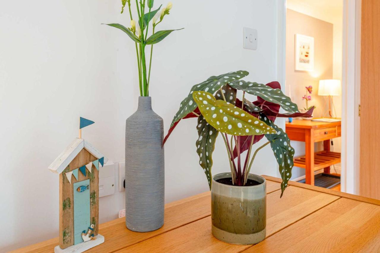 Falmouth Bay Holiday Apartments ภายนอก รูปภาพ